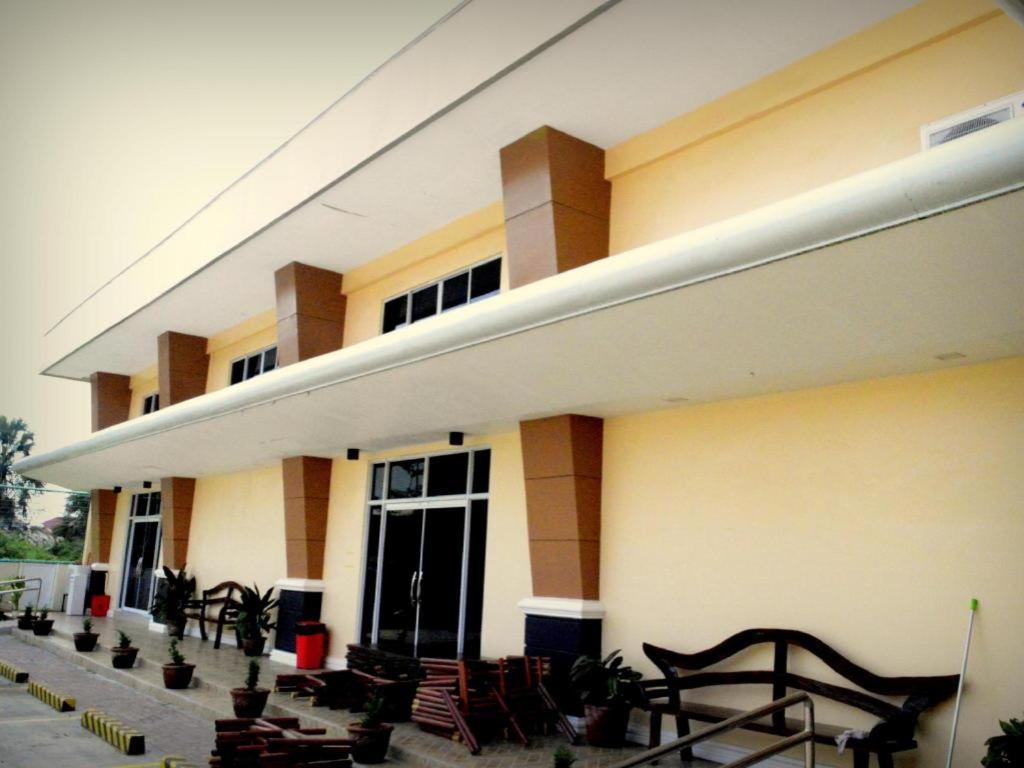Big Daddy Hotel And Convention Center Butuan City Extérieur photo