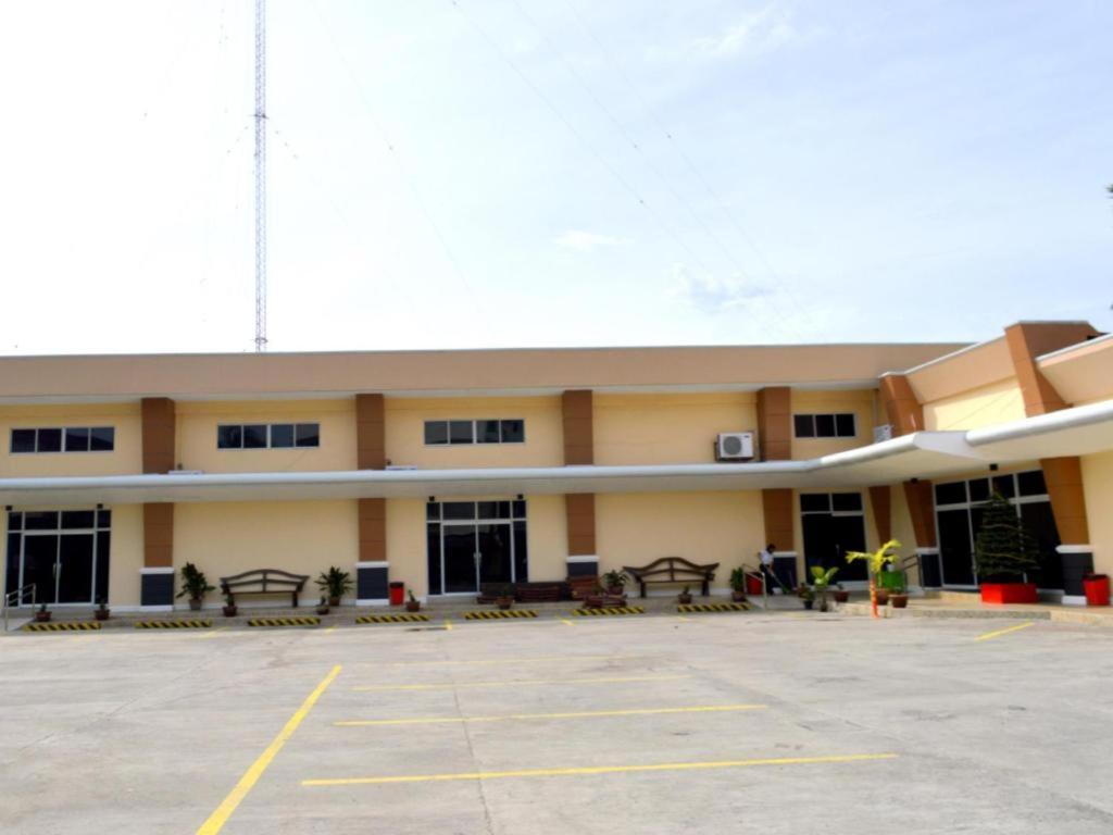 Big Daddy Hotel And Convention Center Butuan City Extérieur photo
