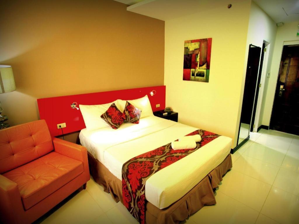 Big Daddy Hotel And Convention Center Butuan City Extérieur photo