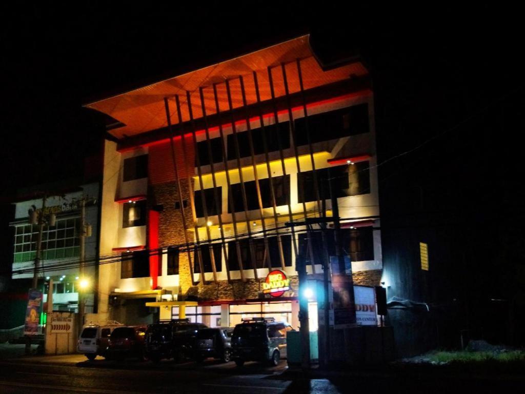 Big Daddy Hotel And Convention Center Butuan City Extérieur photo