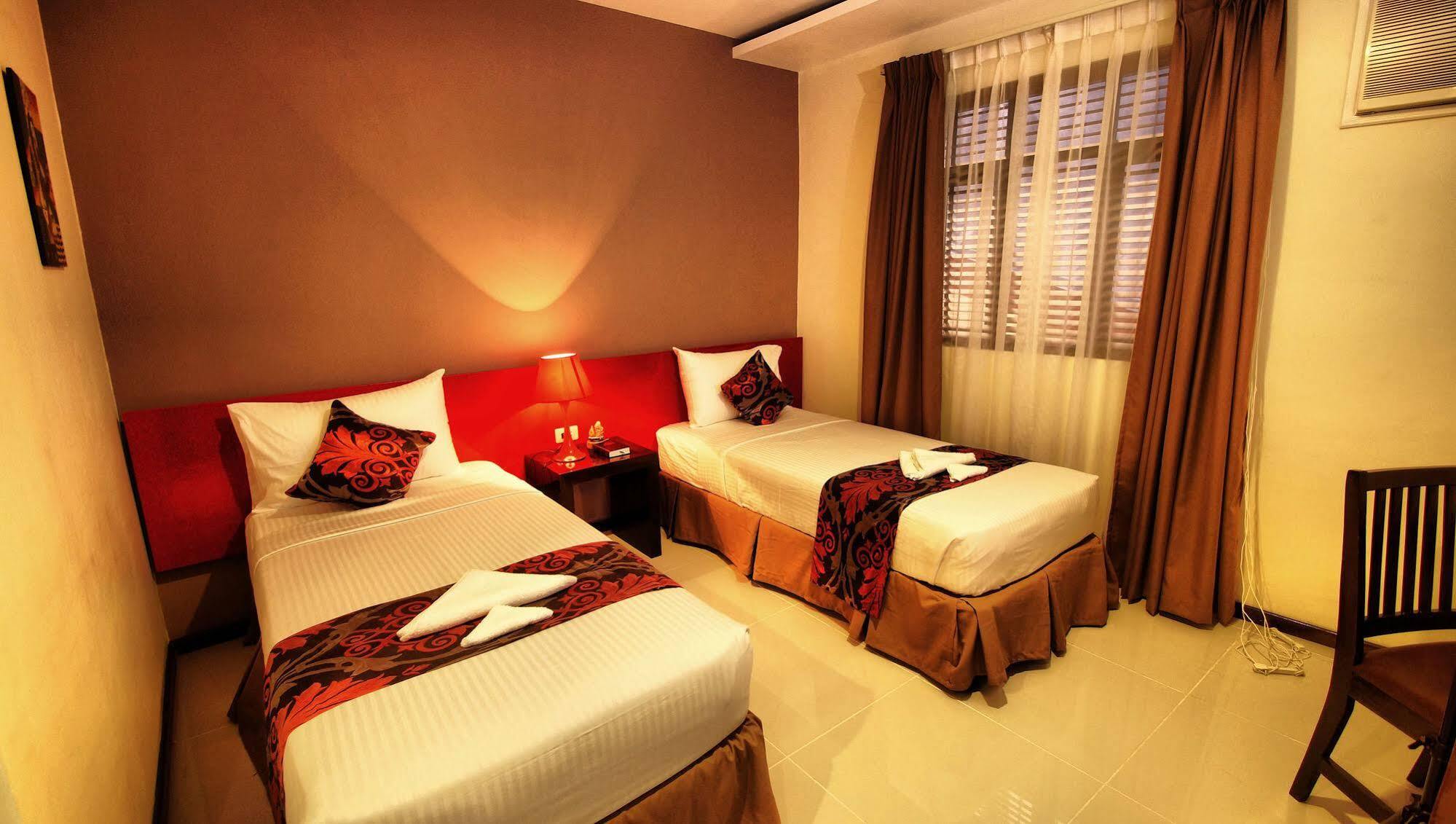Big Daddy Hotel And Convention Center Butuan City Extérieur photo
