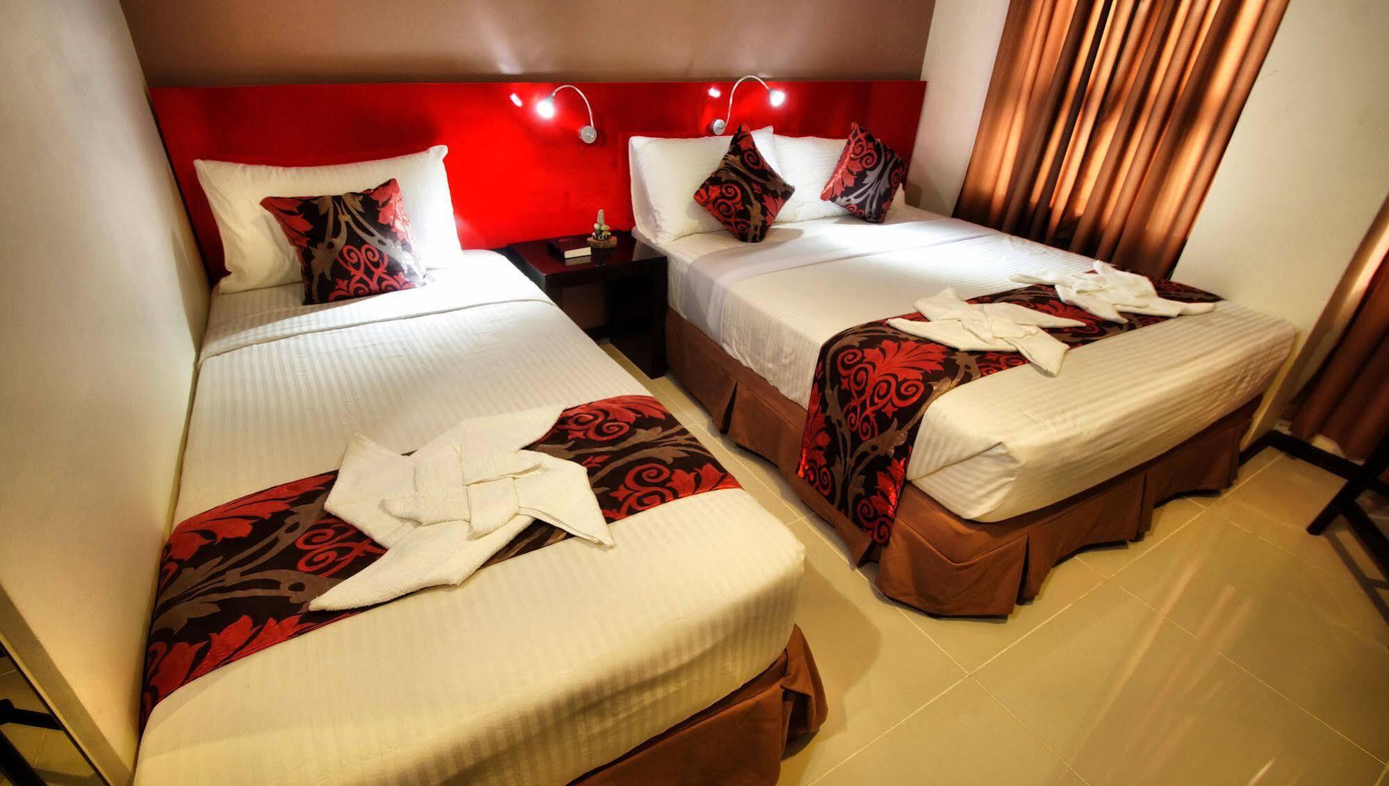 Big Daddy Hotel And Convention Center Butuan City Extérieur photo