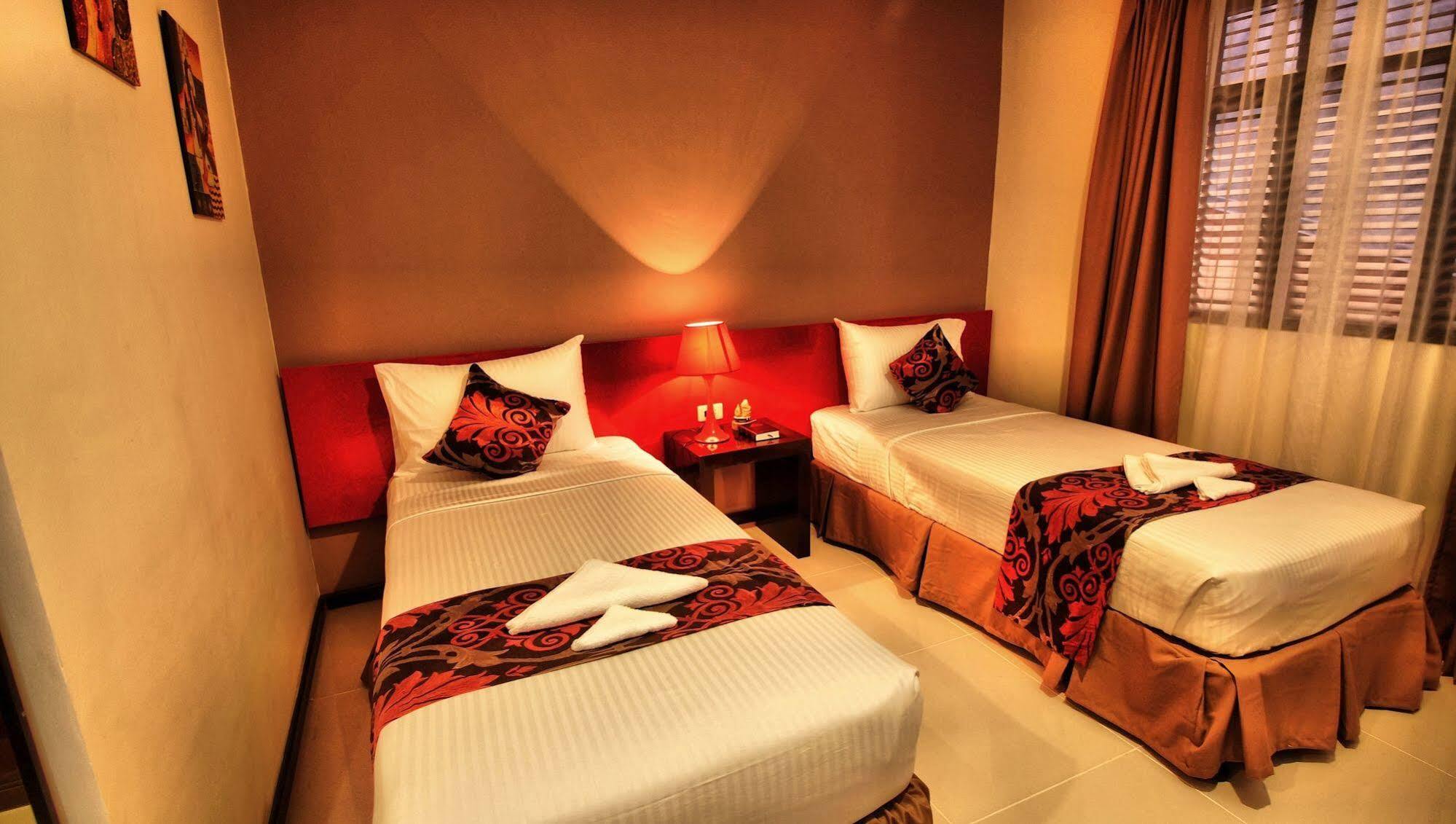 Big Daddy Hotel And Convention Center Butuan City Extérieur photo