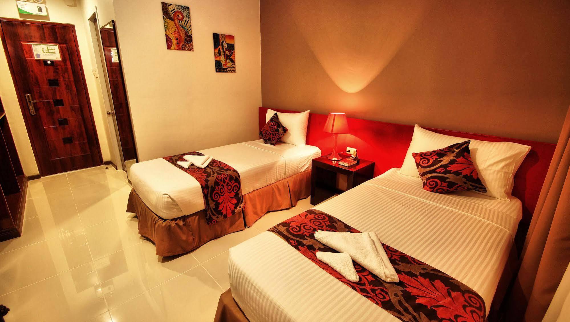 Big Daddy Hotel And Convention Center Butuan City Extérieur photo